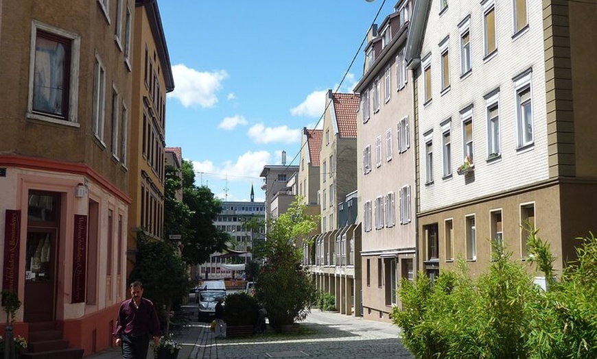 Image 5: Private Stuttgart Stadtrundfahrt mit lizenziertem Fortgeschrittener...