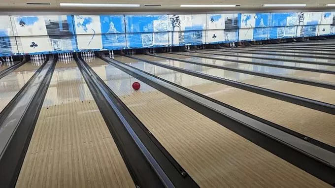 $29.99 For 90 Minutes Of Bowling For 5 People With Shoes (Reg. $83)