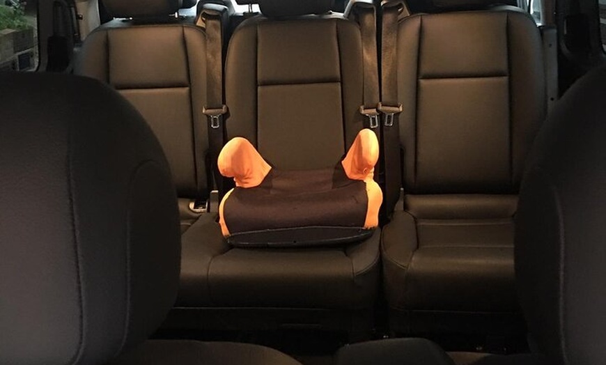 Image 7: One Way Taxi Transfer from Gatwick Airport to Heathrow Airport