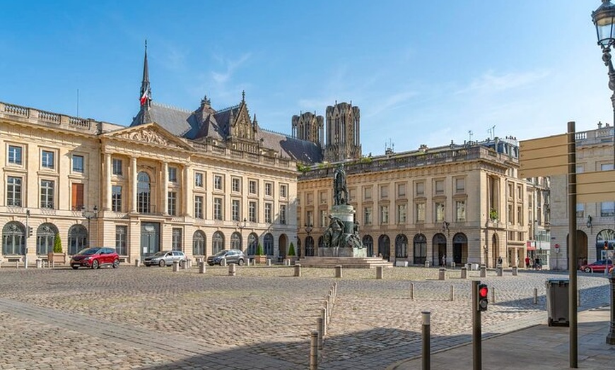 Image 5: Explorez Reims en 60 minutes avec un Local
