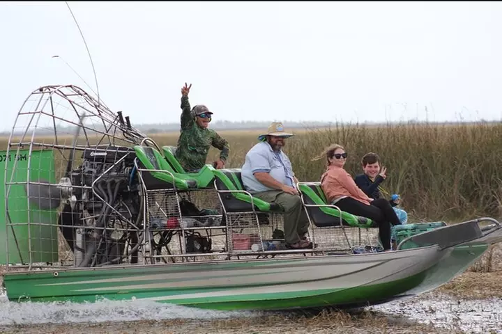 60 Minutes Small Group Everglades Airboat Ride in Miami