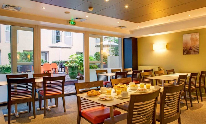 Image 8: ✈ FRANCJA | Paryż - Belambra City Hotel Magendie 2* - Turystyka poz...