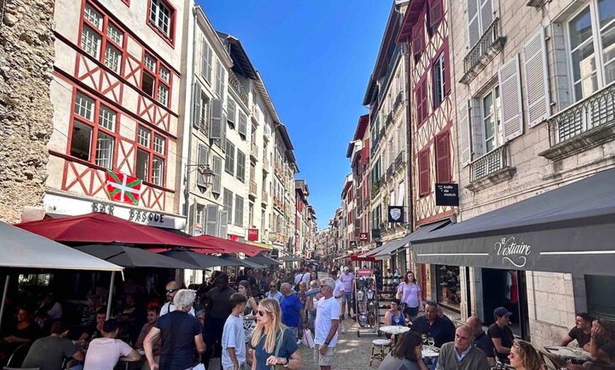 Image 1: Bayonne visite guidée pédestre en groupe privé
