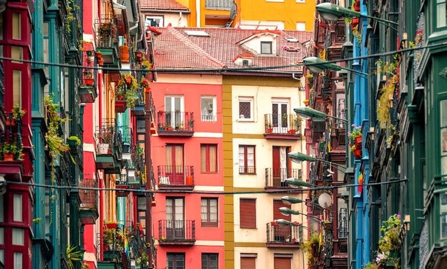 Image 2: Lo Mejor del Casco Viejo de Bilbao: Un exclusivo tour a pie