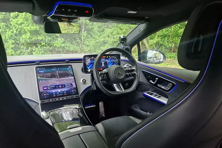 Executive Airport Transfer from Chester to Manchester - Image 3