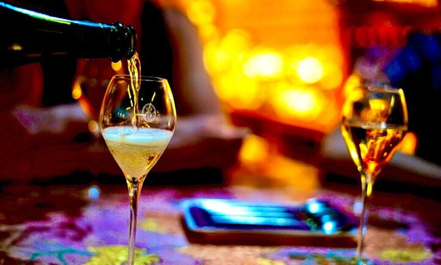 Image 1: Tour de vinos y tapas gourmet de Sevilla por Food Lover Tour