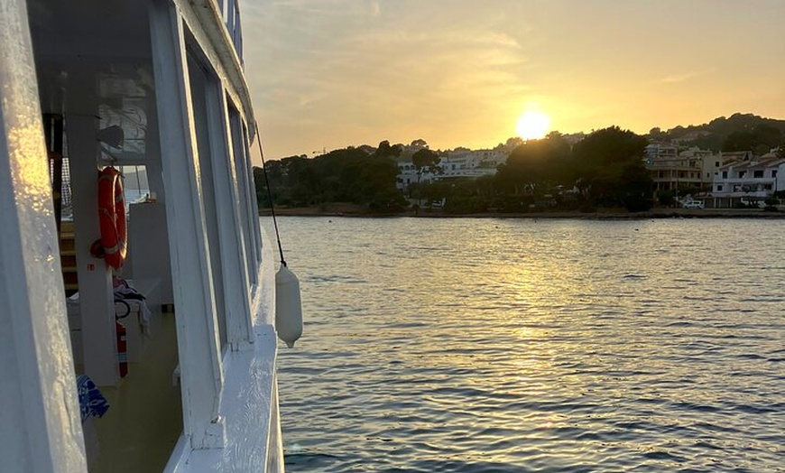 Image 21: Paseo en Barco al Atardecer en la Bahía de Alcudia Mallorca