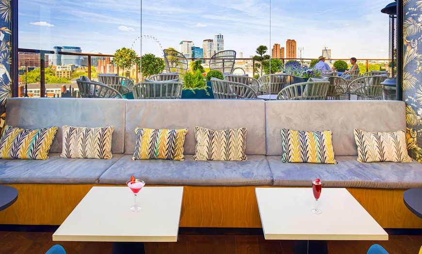 Image 7: ✈ ROYAUME-UNI | Londres - H10 London Waterloo & entrée au British M...