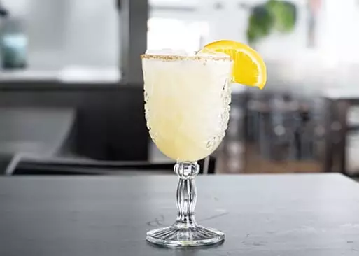 5% Cash Back at Jefes: A Betta Bar & Grille