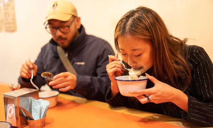 Image 13: Melbourne: Progressive Dinner Tour - Chinatown, Laneways & Drink