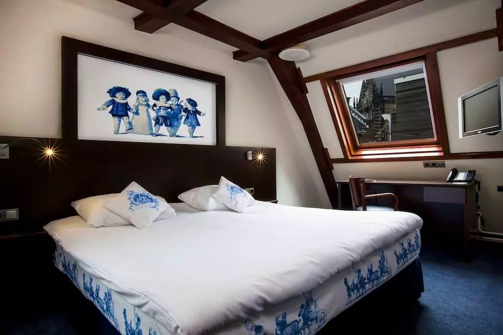 ✈ NIEDERLANDE | Amsterdam - Die Port van Cleve 4*, 2 Nächte - City ...