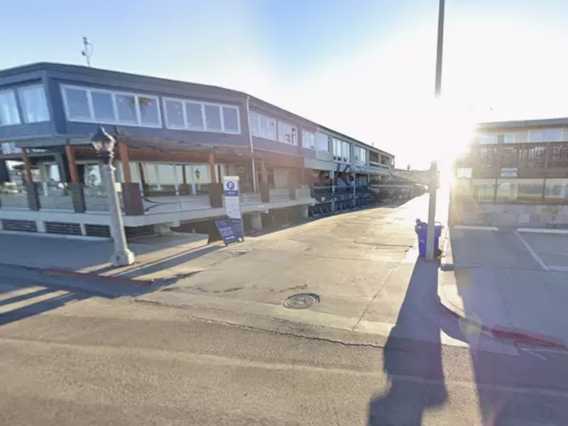 Parking at [SD46] 5083 Santa Monica Ave. Lot