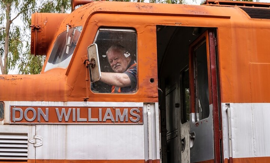 Image 3: Red Centre Journey Tour