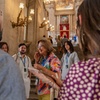 Image 2: Visita guiada al Palacio Real de Madrid para grupos pequeños con ca...