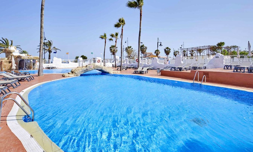 Image 1: ✈ COSTA DEL SOL | Torremolinos - Ibersol Torremolinos Beach 4* - Śn...