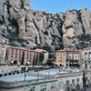 Image 4: Tour por la tarde de Montserrat, senderismo, teleférico y grupo muy...