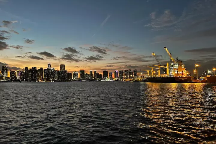 Miami Skyline Sunset Cruise with The Mojito Bar On board