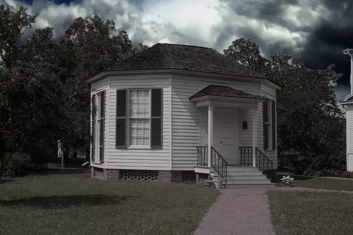 True Crime Tour of Fayetteville - Second Medium