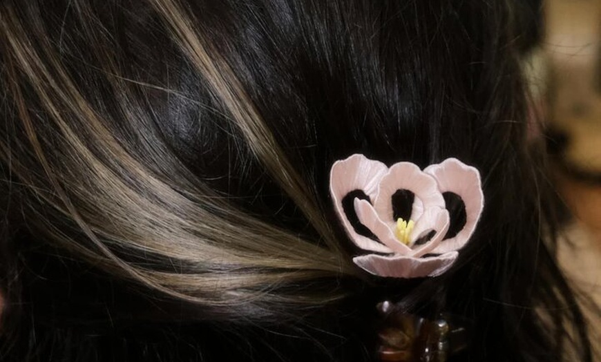 Image 3: ChanHua(Wreath flower) Workshop