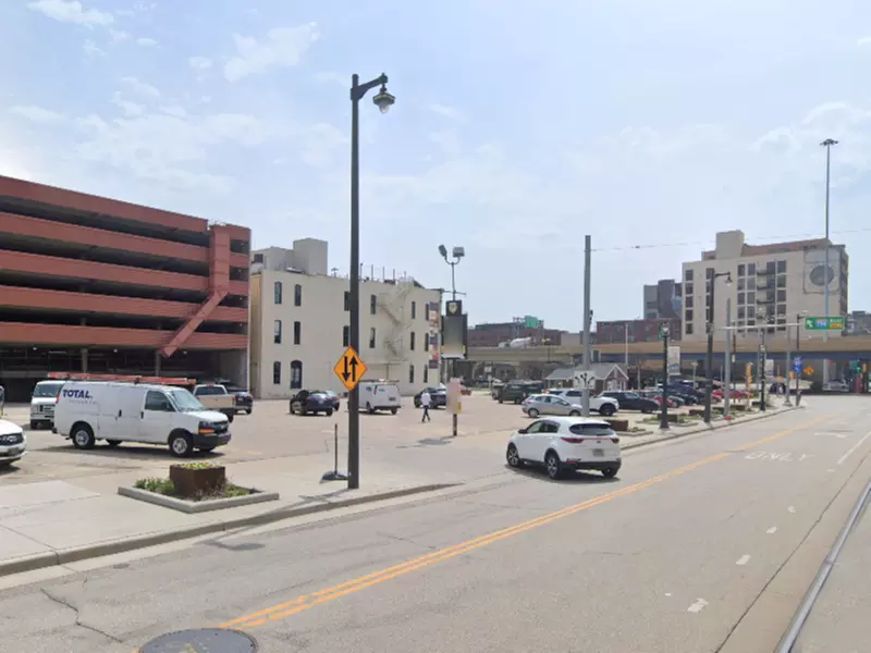 Parking at P830 - 500 N. Broadway Lot - Second Medium