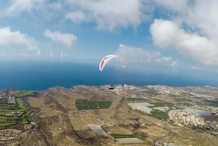 Acro Aventura de Parapente en Costa Adeje con Recogida GRATIS !!