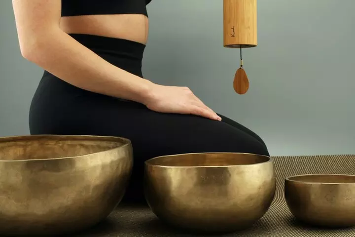 Sound Bath Meditation and Yoga Experience: Retail Therapy Gift for ...