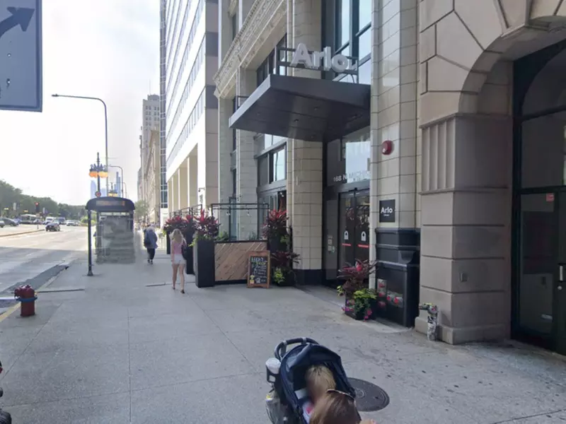 Parking at Arlo Hotel Chicago - Valet Kiosk - Primary Image