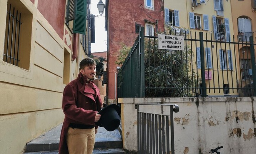 Image 7: Visite guidée insolite du Vieux Nice par un bourreau du XIXème