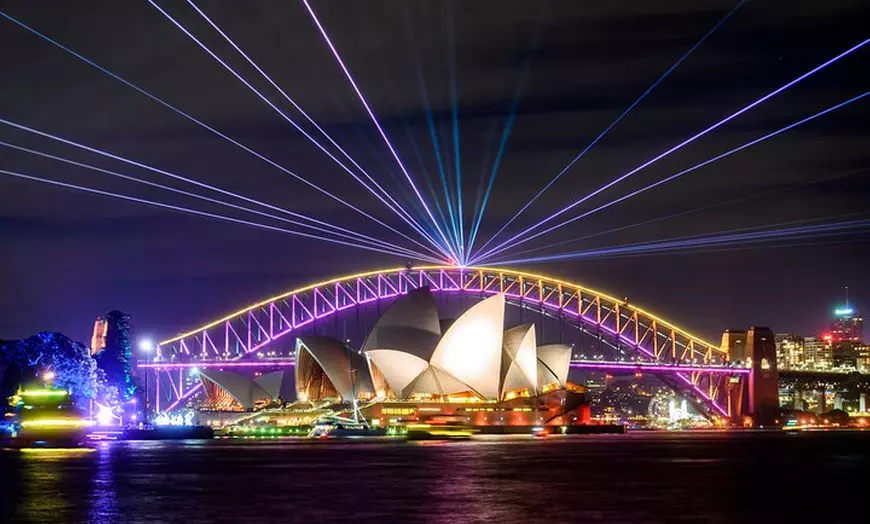 Image 5: 90 Minutes Vivid Cruise Festival