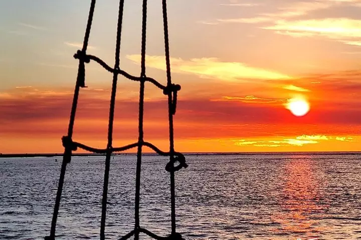 Pirate Ship Sundowner Cruise in Mandurah