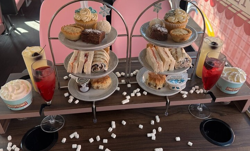 Image 5: London: The Snowman Afternoon Tea Bus Tour