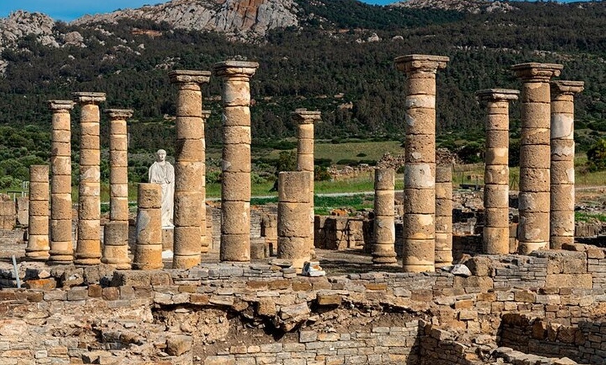 Image 3: Excursión a Tarifa Vejer y Playa de Bolonia desde Cádiz