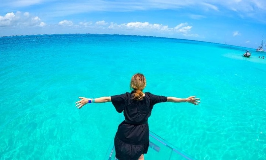 Image 10: Isla Mujeres Clear Boat Ride + Free Photo at Reef & Marine Life