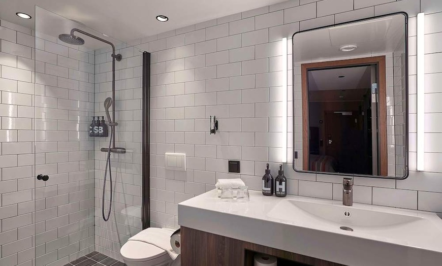 Image 15: ✈ SCHWEDEN | Stockholm - Downtown Camper by Scandic 4*, 2 Nächte - ...