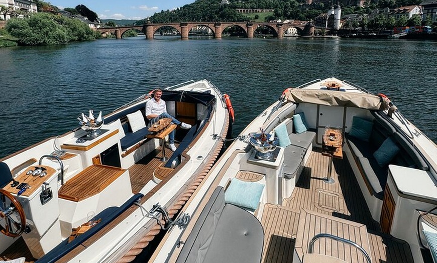 Image 10: Bootsfahrt Heidelberg Privatboot mit Kapitän 3,5h bis 12 Gäste
