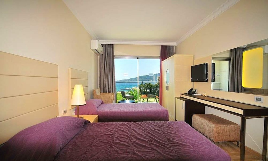 Image 2: ✈ MARMARIS AND SURROUNDING AREA | Marmaris - Blue Bay Platinum 5*, ...