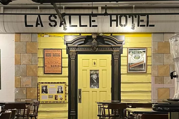 Haunted Seattle Booze and Boos Ghost Walking Tour