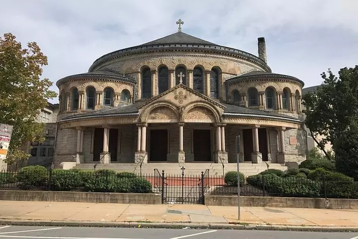 Self-Guided Baltimore Scavenger Hunt: Monumental Mount Vernon