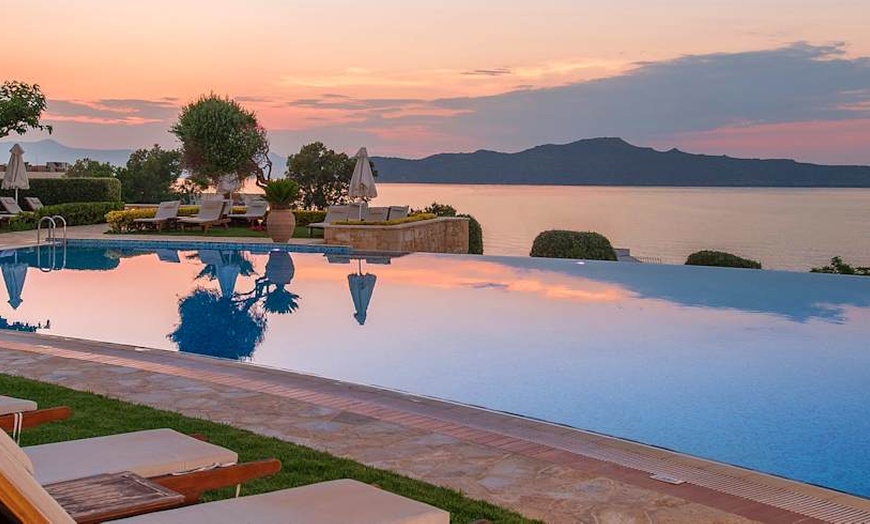 Image 1: ✈ KRETA | Kato Stalos - Cretan Dream Resort & Spa 4*, 3 Nächte - Au...