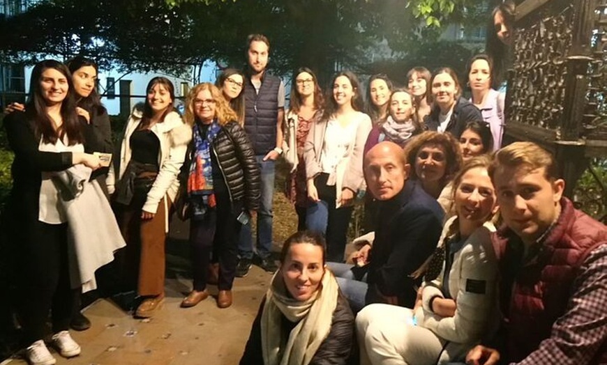 Image 18: Sevilla Fácil : Centro Histórico y Judería + Barrio de Triana