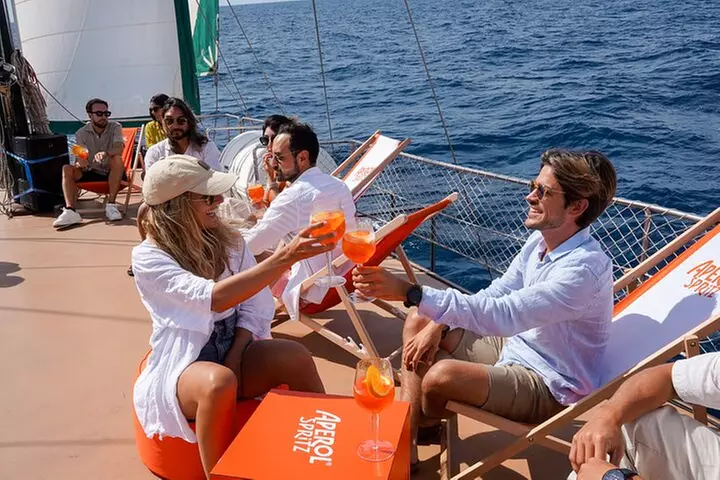 Crucero en barco por Aperol Spritz