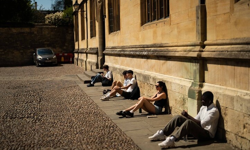 Image 8: Private | Oxford University Walking Tour by Alumni™ & New College