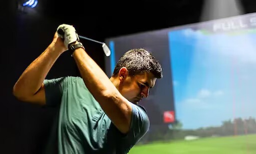 Image 2: $32.50 For 1-Hour Of Tee Time For Up To 4 People (Reg $65)