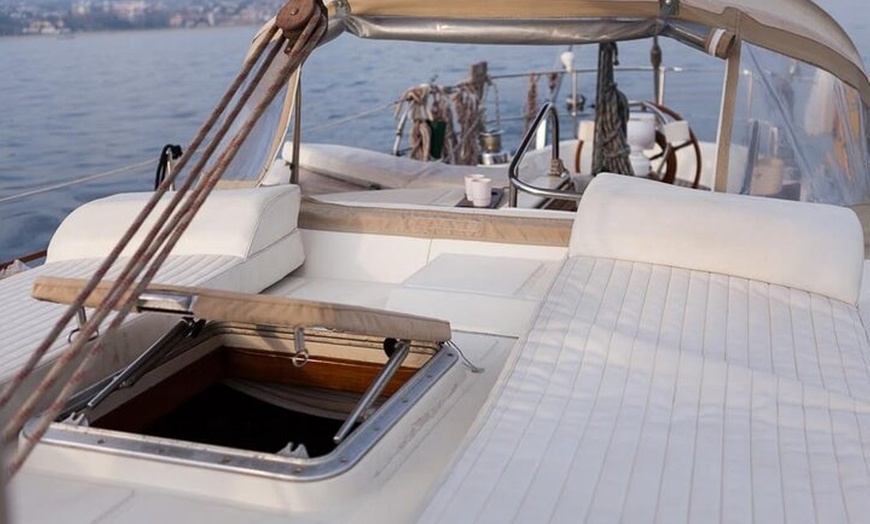 Image 8: Barcelona Sailing Experience