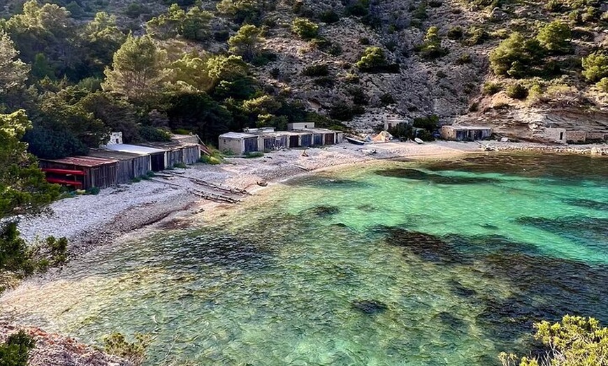 Image 8: Caminata a los lugares más secretos de Ibiza