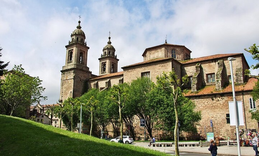 Image 10: Hola Santiago de Compostela : Privado 2 - Caminata por la ciudad de...