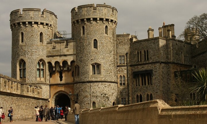 Image 2: Windsor Castle Stonehenge Private Tour from London with Passes