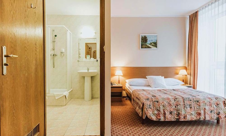 Image 2: ✈ POLSKA | Warszawa - Hotel Gromada Warszawa Centrum 3* - City break