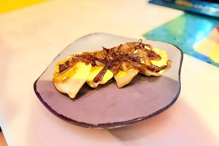 Downtown Pittsburgh Hidden Eats Food Tour with 6 Food Tastings