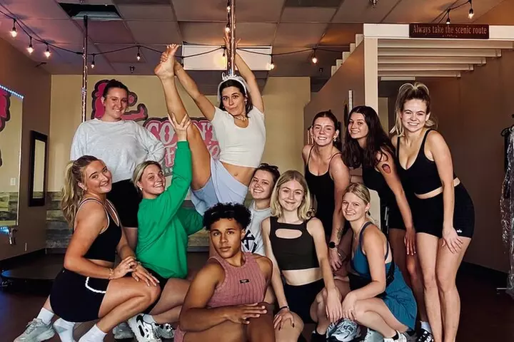 Pole Dance Class in Nashville: Beginner Workshop